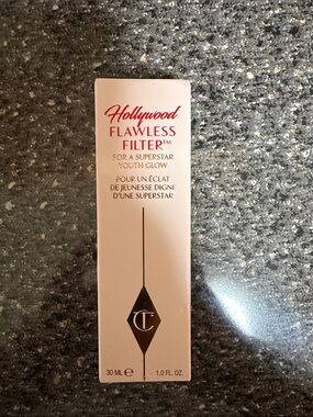 Charlotte Tilbury Hollywood Flawless Filter- 4.5 medium